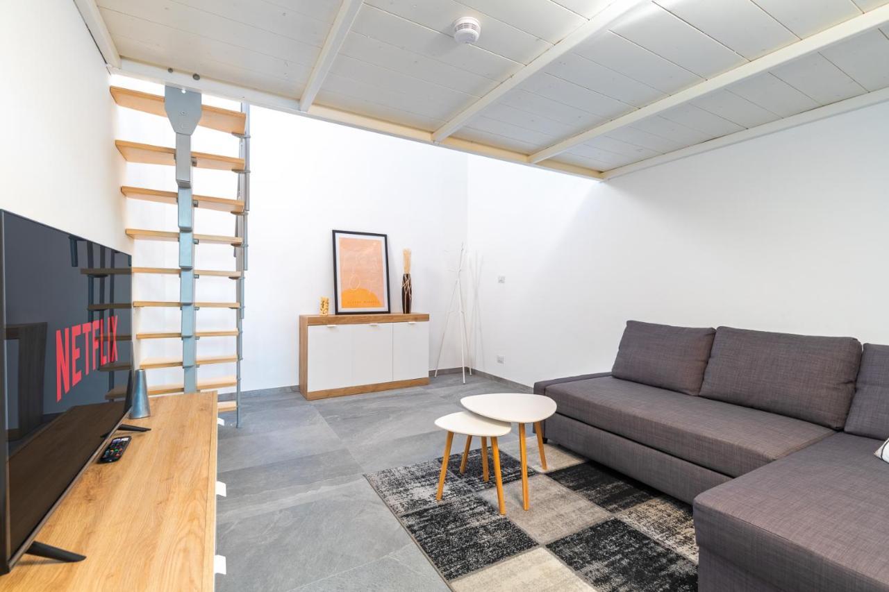 Exclusive Loft Crocetta - Free Private Parking & Wi-fi - 5 Min To Metro Nizza - Ac Torino
