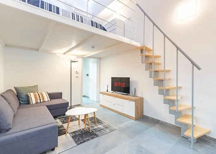 Exclusive Loft Crocetta - Free Private Parking & Wi-Fi - 5 Min To Metro Nizza - Ac
